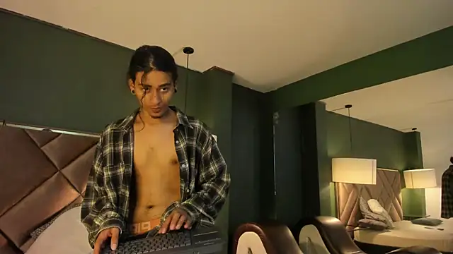 Snapshot of Dickie_Dicking chatting on November 2025 10:21:02 PM Dickie Dicking online show from November 2025 10:21:02 PM