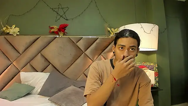 Snapshot of Dickie_Dicking chatting on December 2025 09:20:01 PM Dickie Dicking online show from December 2025 09:20:01 PM