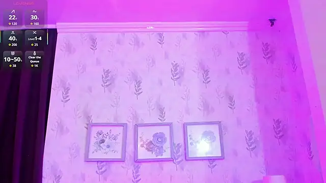 Snapshot of alana_madison10 chatting on October 2025 09:02:01 PM alana madison10 online show from October 2025 09:02:01 PM