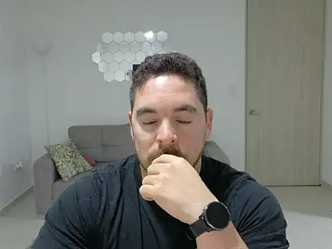 Snapshot of Dr_Evans chatting on October 2025 02:17:01 AM Dr Evans online show from October 2025 02:17:01 AM