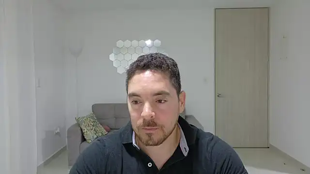 Snapshot of Dr_Evans chatting on October 2025 03:24:02 AM Dr Evans online show from October 2025 03:24:02 AM