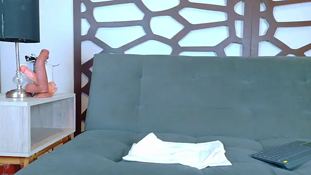 ashley jonee online show from December 2025 06:58:01 PM