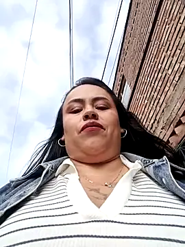 Snapshot of Italia_12 chatting on November 2025 09:15:01 PM Italia 12 online show from November 2025 09:15:01 PM