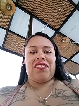 Snapshot of Italia_12 chatting on November 2025 10:46:01 PM Italia 12 online show from November 2025 10:46:01 PM