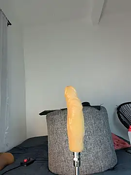 MerliaSsomer online show from April 2026 01:52:02 PM