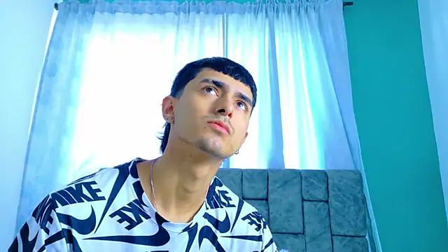 Snapshot of Anthony_carter chatting on October 2025 01:22:01 PM Anthony carter online show from October 2025 01:22:01 PM