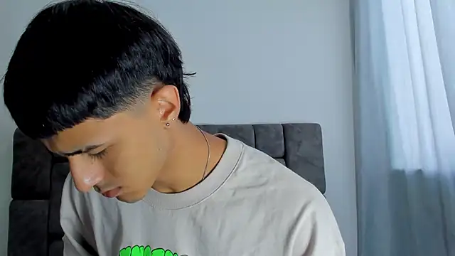 Snapshot of Anthony_carter chatting on November 2025 01:56:02 PM Anthony carter online show from November 2025 01:56:02 PM