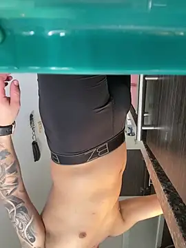 jeff2995  online show from October 2025 06:28:02 PM