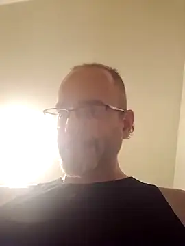 Curious9884 online show from January 2026 07:11:01 PM