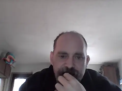 crazyheratic8 online show from April 2026 04:38:01 PM