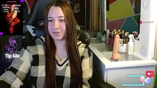 Snapshot of Mysticdoll69_ chatting on November 2025 05:15:01 PM Mysticdoll69 online show from November 2025 05:15:01 PM