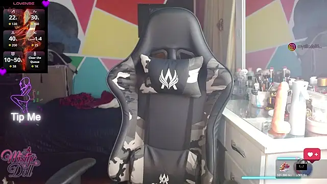 Snapshot of Mysticdoll69_ chatting on December 2025 04:34:01 PM Mysticdoll69 online show from December 2025 04:34:01 PM