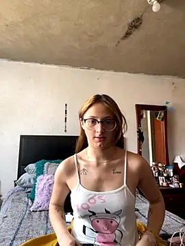 imariahot online show from October 2025 02:06:02 PM