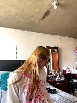 imariahot online show from November 2025 01:32:01 PM