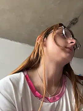 imariahot online show from November 2025 01:12:02 PM