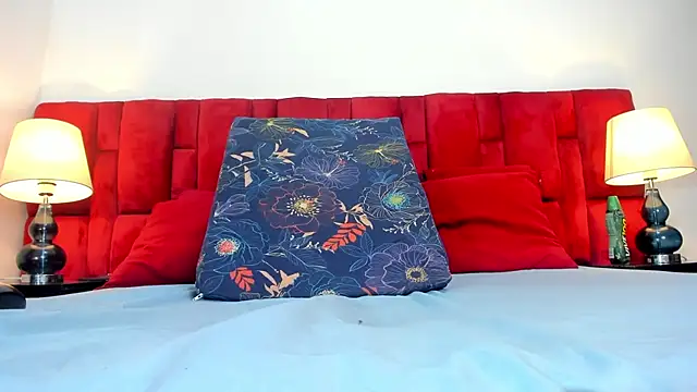 Snapshot of emma_rosse01 chatting on October 2025 05:08:02 AM emma rosse01 online show from October 2025 05:08:02 AM