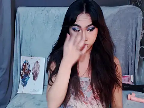 Snapshot of FLAMARAxxx chatting on November 2025 01:43:02 PM FLAMARAxxx online show from November 2025 01:43:02 PM