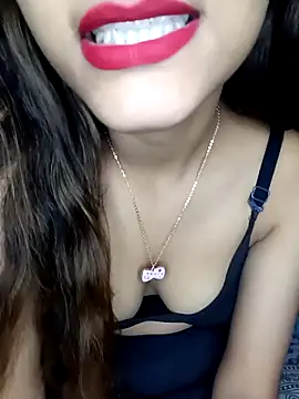 Snapshot of Kitty_18teen chatting on November 2025 05:24:01 PM Kitty 18teen online show from November 2025 05:24:01 PM