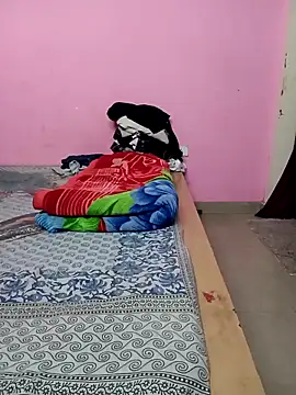 Snapshot of Kitty_18teen chatting on November 2025 01:43:01 PM Kitty 18teen online show from November 2025 01:43:01 PM