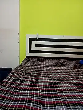 Snapshot of Kitty_18teen chatting on November 2025 11:00:01 AM Kitty 18teen online show from November 2025 11:00:01 AM