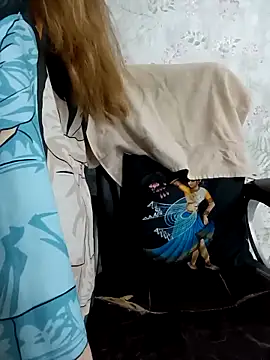 Snapshot of Kitty_18teen chatting on December 2025 03:38:02 PM Kitty 18teen online show from December 2025 03:38:02 PM