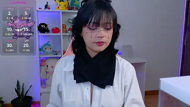 Sallie Doll online show from November 2025 05:37:01 PM