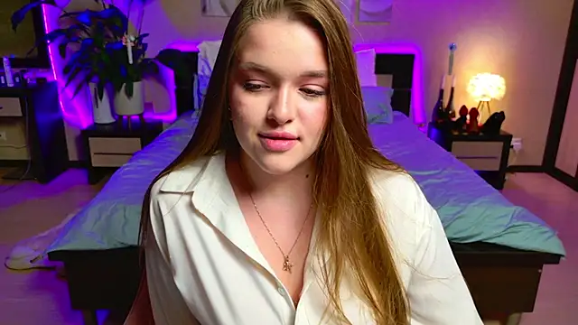 Snapshot of EmilyWhispers chatting on April 2026 08:57:02 PM EmilyWhispers online show from April 2026 08:57:02 PM