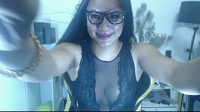 Snapshot of hugecockyurikaa chatting on October 2025 02:09:01 AM hugecockyurikaa online show from October 2025 02:09:01 AM