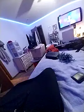 JNTre online show from November 2025 12:37:01 PM