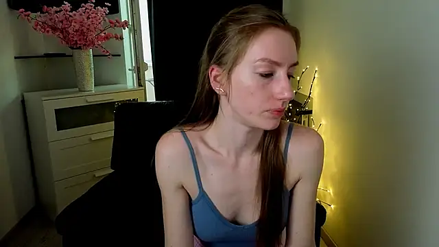 GoldenRose  online show from March 2026 01:51:03 PM