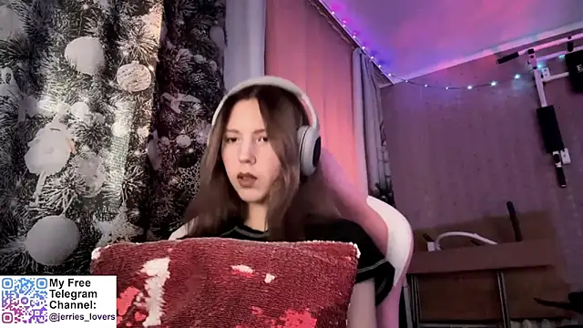 Snapshot of Jerrieberry chatting on October 2025 01:09:02 PM Jerrieberry online show from October 2025 01:09:02 PM