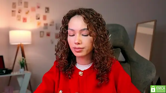 Snapshot of branchwithflowerss chatting on October 2025 12:35:02 PM branchwithflowerss online show from October 2025 12:35:02 PM