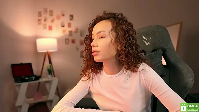 Snapshot of branchwithflowerss chatting on October 2025 11:53:02 AM branchwithflowerss online show from October 2025 11:53:02 AM