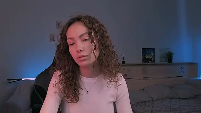 Snapshot of branchwithflowerss chatting on November 2025 06:36:01 AM branchwithflowerss online show from November 2025 06:36:01 AM