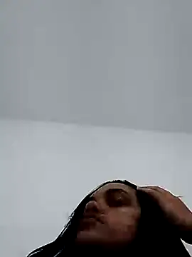 Snapshot of Saradasexy chatting on October 2025 02:12:01 PM Saradasexy online show from October 2025 02:12:01 PM