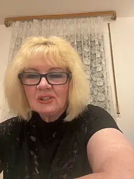 BoloshkaBlonda online show from November 2025 07:58:01 PM