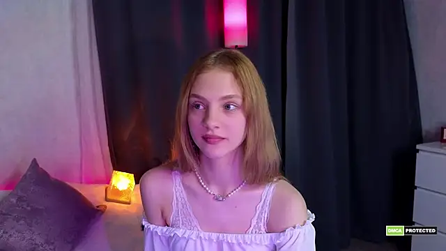 Snapshot of midnightMaya chatting on December 2025 10:49:02 PM midnightMaya online show from December 2025 10:49:02 PM