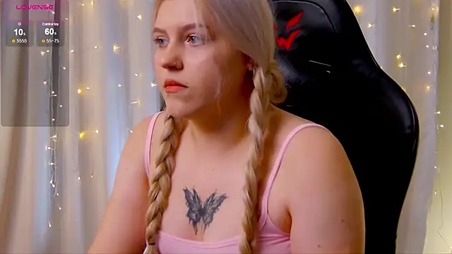 Snapshot of Malisha_kiss chatting on October 2025 09:07:02 AM Malisha kiss online show from October 2025 09:07:02 AM