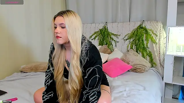 Snapshot of Malisha_kiss chatting on October 2025 10:14:02 AM Malisha kiss online show from October 2025 10:14:02 AM