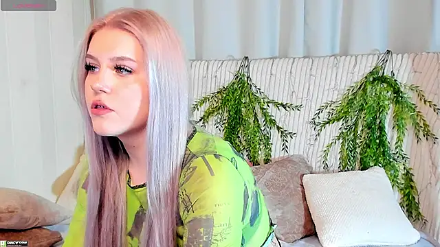 Snapshot of Malisha_kiss chatting on October 2025 09:46:02 AM Malisha kiss online show from October 2025 09:46:02 AM