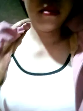 Snapshot of Minkine022 chatting on October 2025 05:04:01 PM Minkine022 online show from October 2025 05:04:01 PM