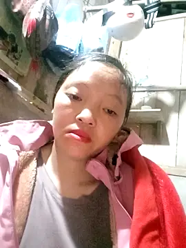 Snapshot of Minkine022 chatting on October 2025 06:53:02 PM Minkine022 online show from October 2025 06:53:02 PM