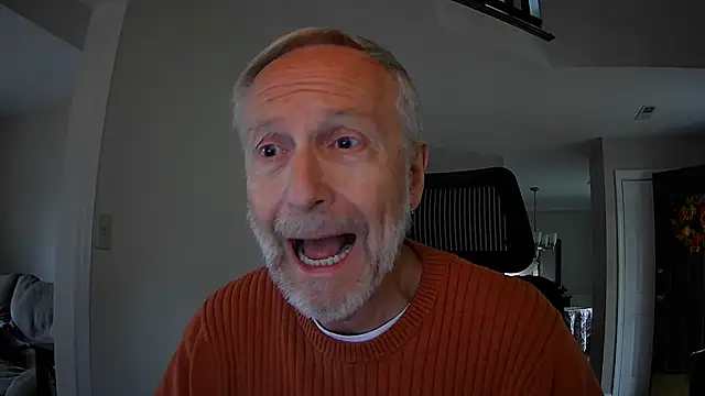 Snapshot of ApolloThrust chatting on October 2025 02:41:02 PM ApolloThrust online show from October 2025 02:41:02 PM