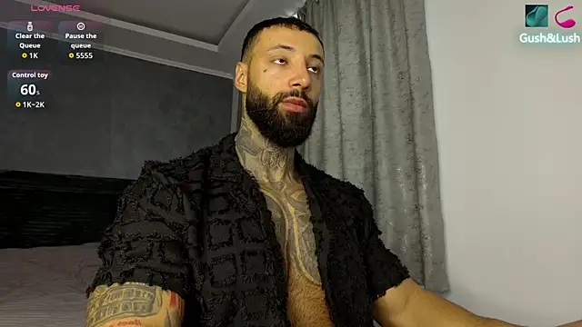 Snapshot of MasculineGuy99 chatting on October 2025 07:26:02 AM MasculineGuy99 online show from October 2025 07:26:02 AM