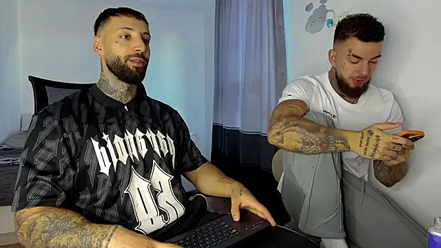 MasculineGuy99 online show from November 2025 07:29:01 AM