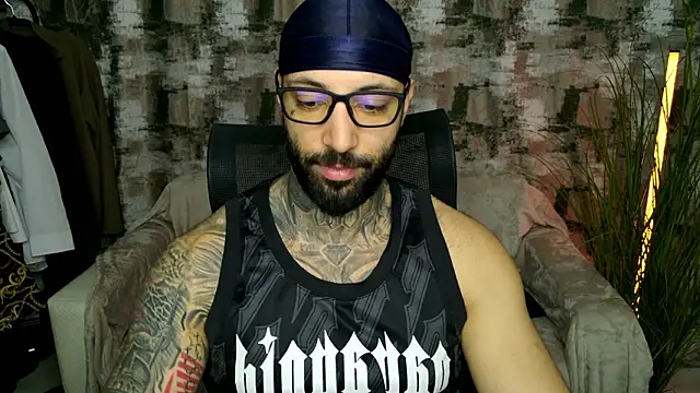 Snapshot of MasculineGuy99 chatting on February 2026 10:21:02 AM MasculineGuy99 online show from February 2026 10:21:02 AM