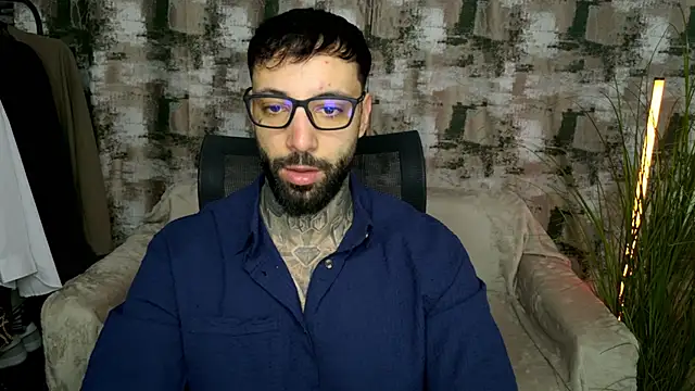 Snapshot of MasculineGuy99 chatting on February 2026 09:27:02 AM MasculineGuy99 online show from February 2026 09:27:02 AM