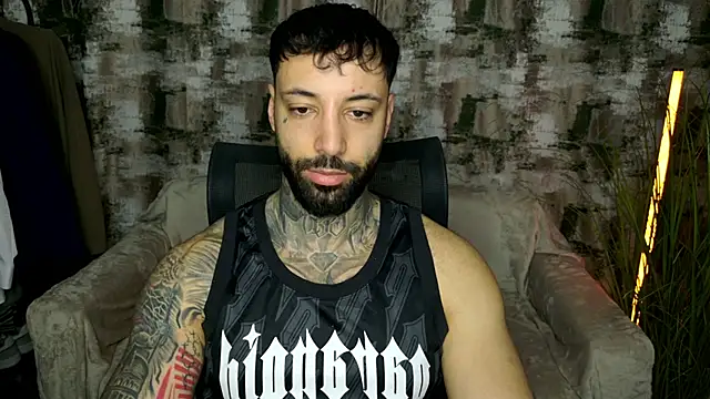 Snapshot of MasculineGuy99 chatting on February 2026 03:13:02 AM MasculineGuy99 online show from February 2026 03:13:02 AM