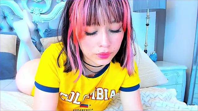 Snapshot of SiaSavach chatting on December 2025 07:18:01 PM SiaSavach online show from December 2025 07:18:01 PM