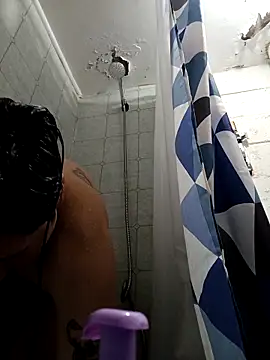 Chyynoxxx online show from October 2025 05:24:02 PM